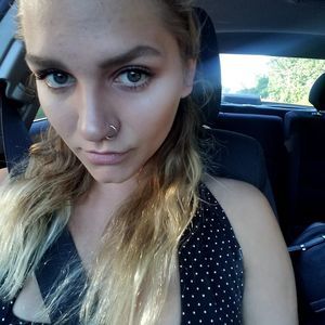 Meet your Posher, Abrielle